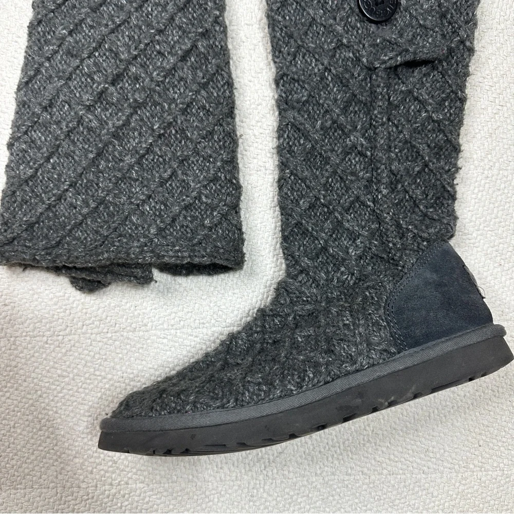 UGG dark gray knit Cardy convertible boots SIZE 8